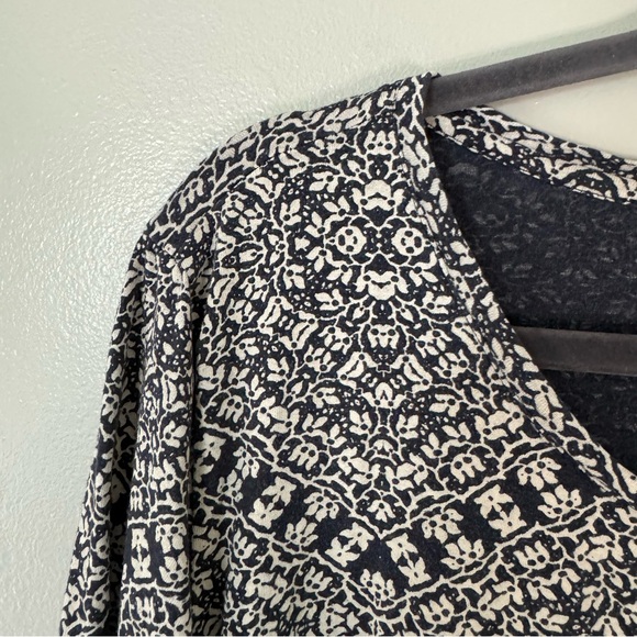 Lucky Brand Patterned Top - Picture 3 of 7